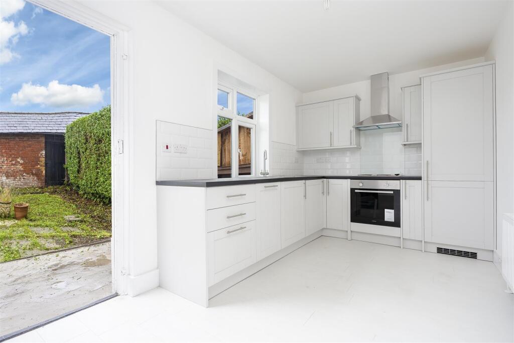 House in Kingston upon Thames - View 2