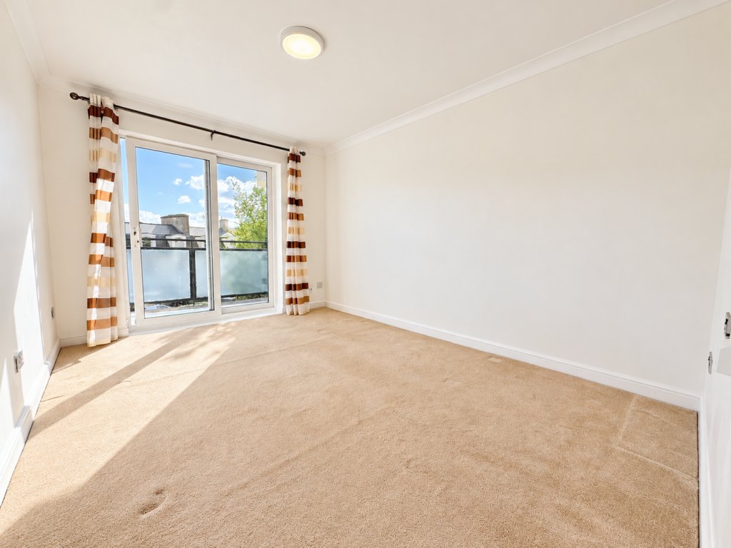 Apartment in Torquay - View 2