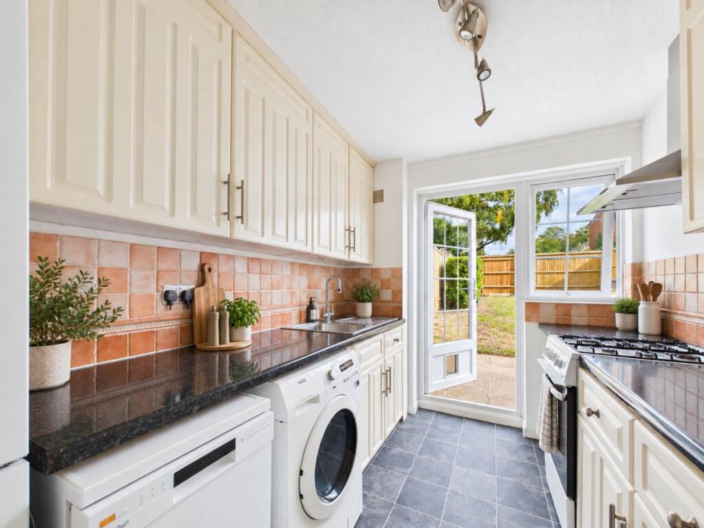 House in Redhill - More