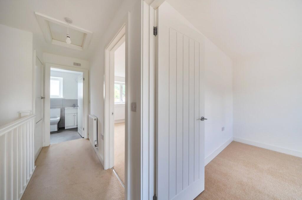 House in Somerset, Castle Cary - View 4