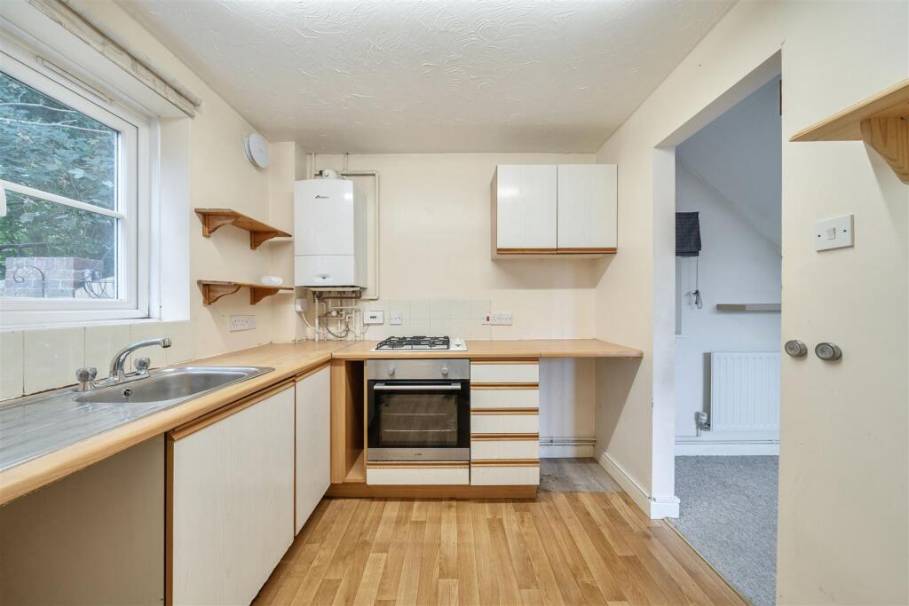 House in Dorchester - View 4