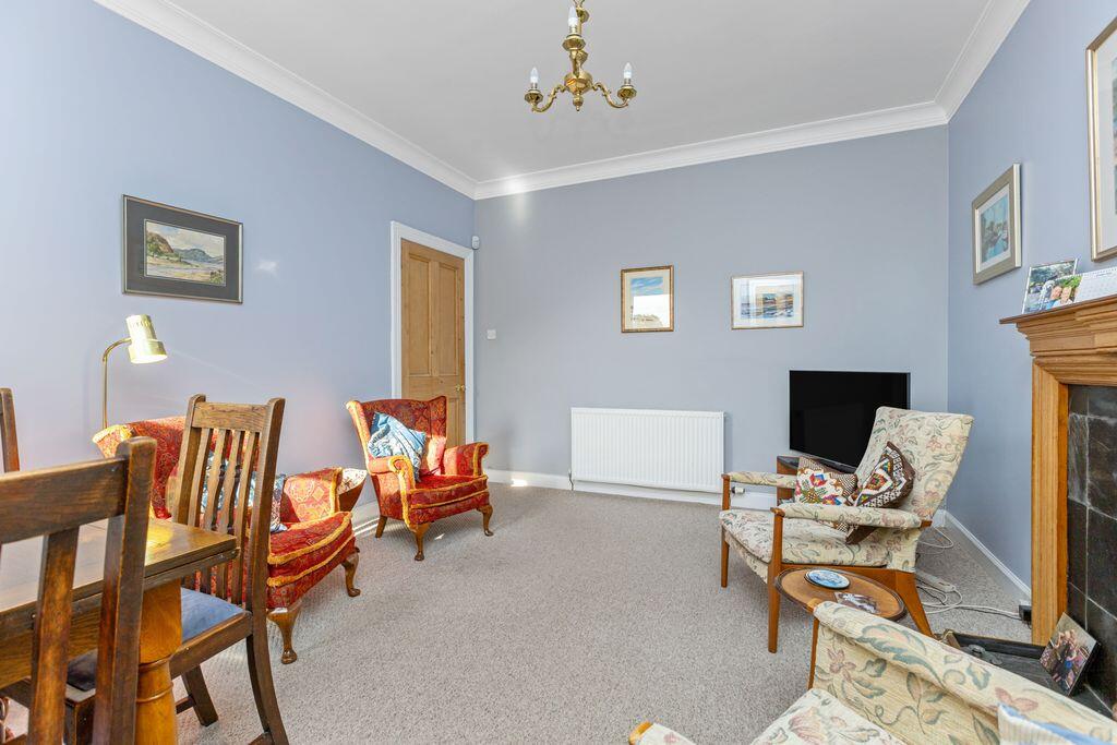 Apartment in Edinburgh, Trinity - View 3