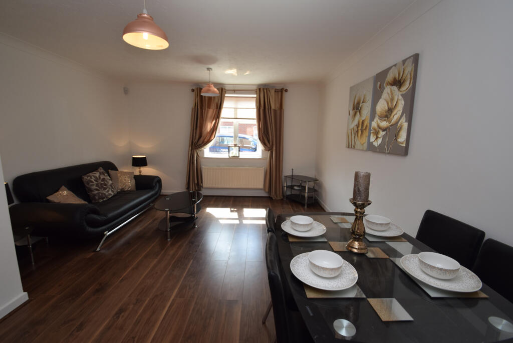 Chorlton Road, Hulme, Manchester.  M15 4AU photo 4