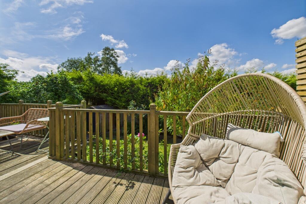 House in Sheffield, Bradway - View 2