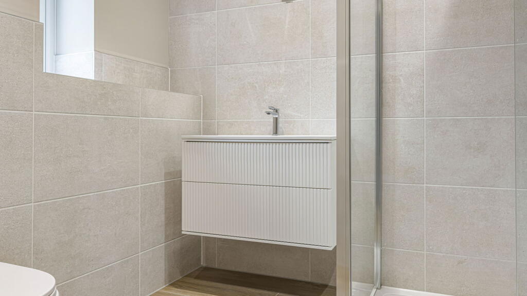 Additional image 29 of Wharf Farm, Dickens Heath Road