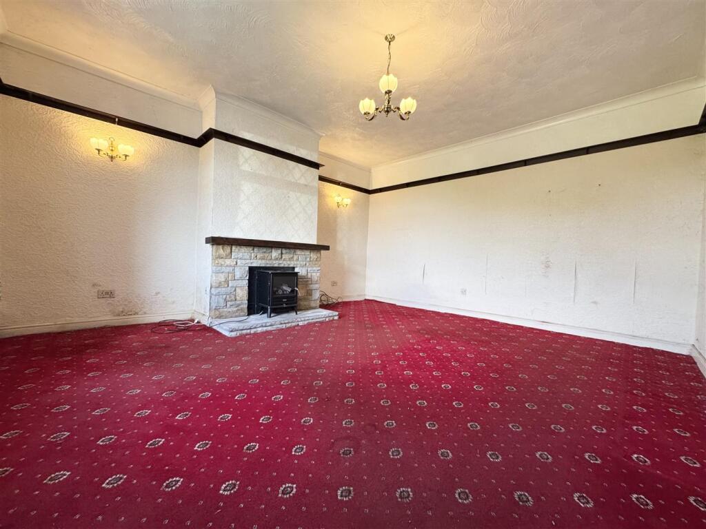 House in Wakefield - View 3
