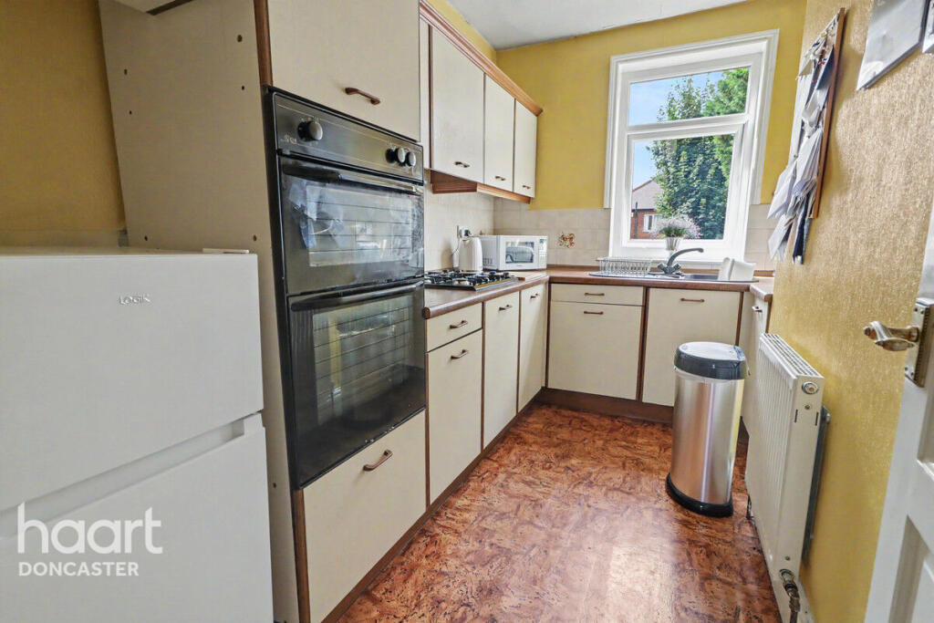 House in Doncaster - View 3