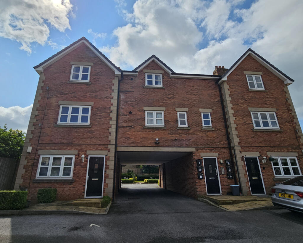 Main image of property: Halifax Road, Liversedge, WF15