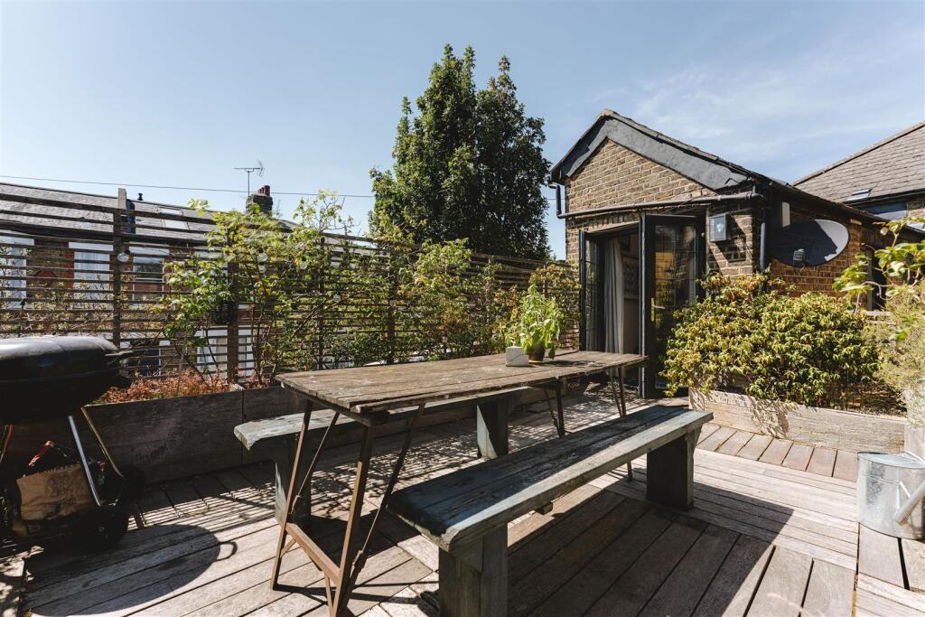 House in London, Lower Clapton, Clapton - View 5
