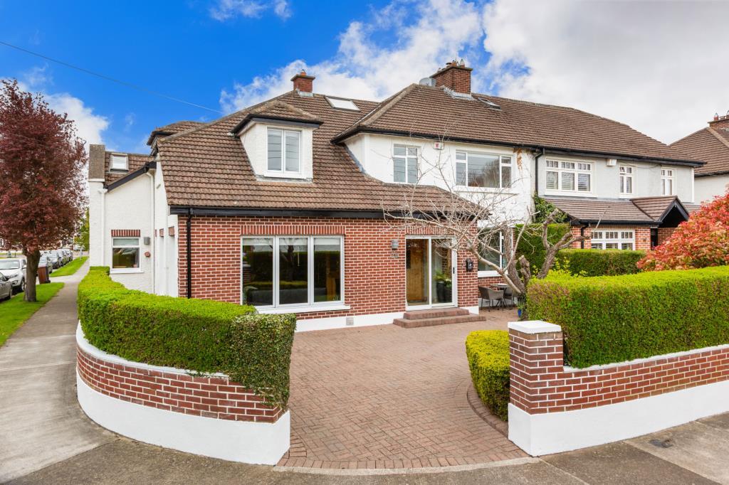 Main image of property: 28 Wainsfort Park, Terenure, Dublin 6W, D6W YE02
