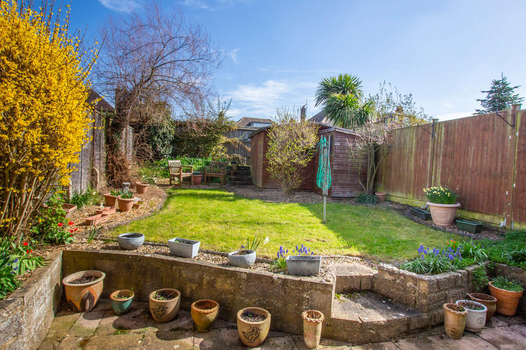 Oaks Drive, Higham Ferrers - View 2