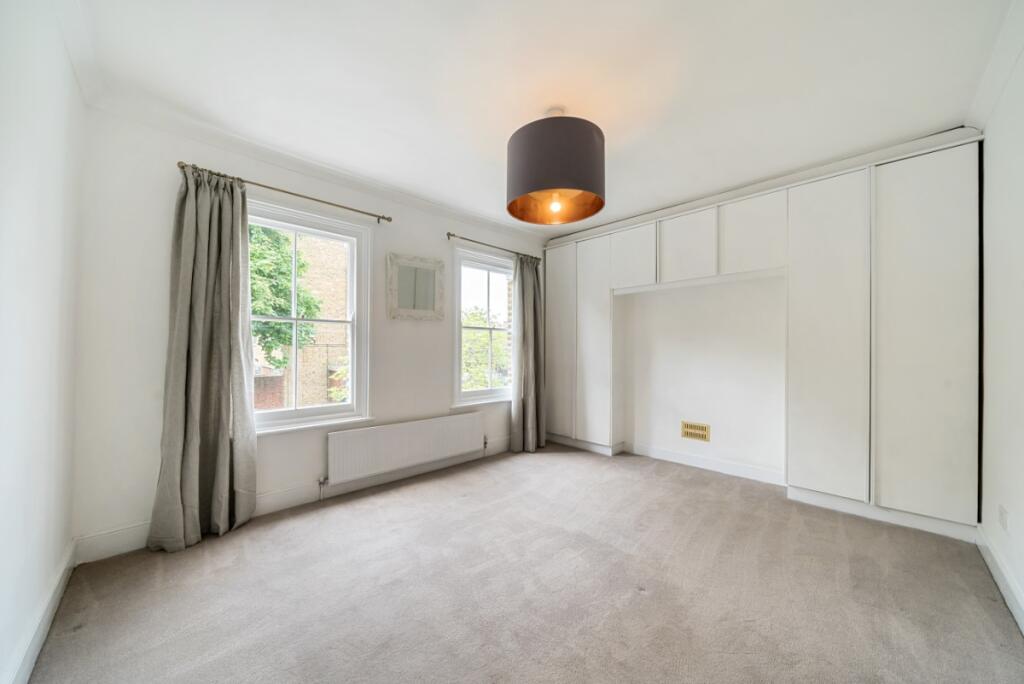 House in London - View 3