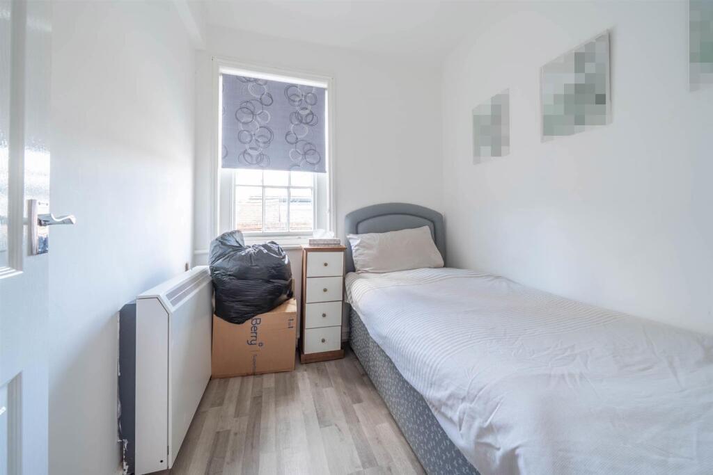 Apartment in Shrewsbury - More
