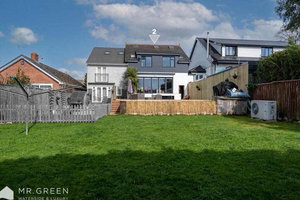 House in Christchurch, Iford, Jumpers Corner - View 3
