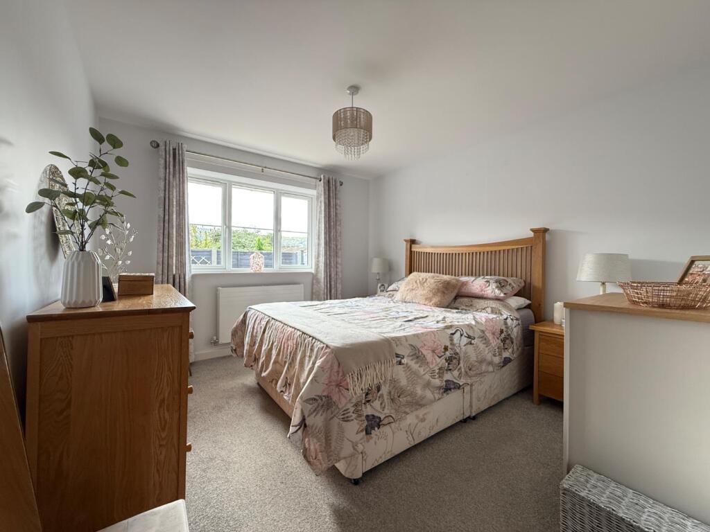 House in Stroud, Leonard Stanley - View 5