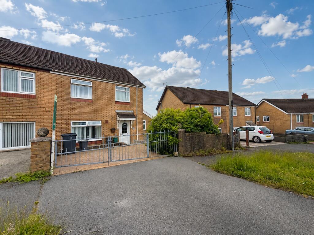 Main image of property: Heol Glannant, Bridgend