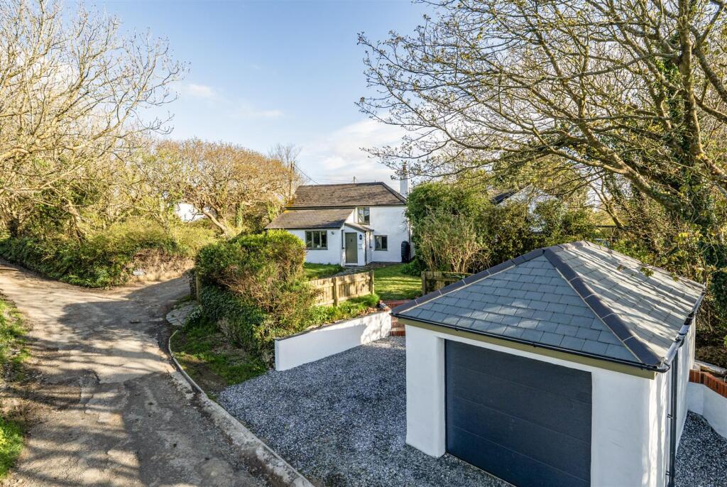 Main image of property: Welcombe