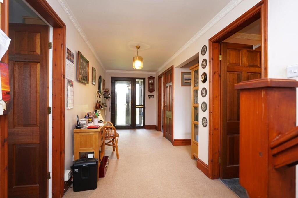 Low Farm Close, Lindal, Ulverston photo 4