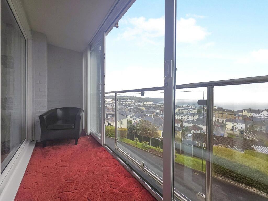 Apartment in Devon, Torbay - View 3