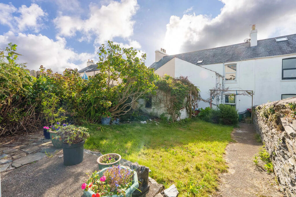 5, Main Road, Onchan photo 4