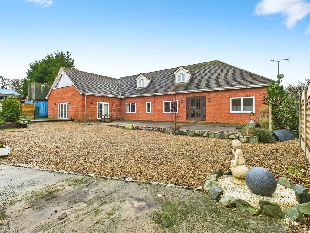 Main image of property: Wyken Road, Bury St Edmunds, IP31