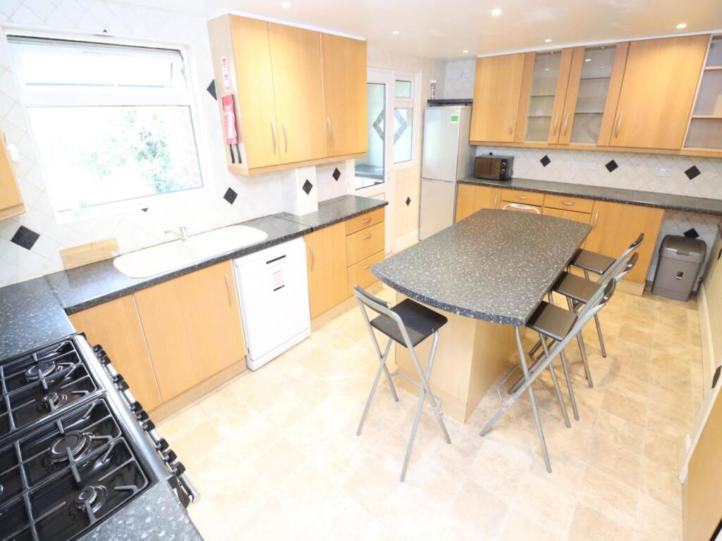House in St Albans - View 4