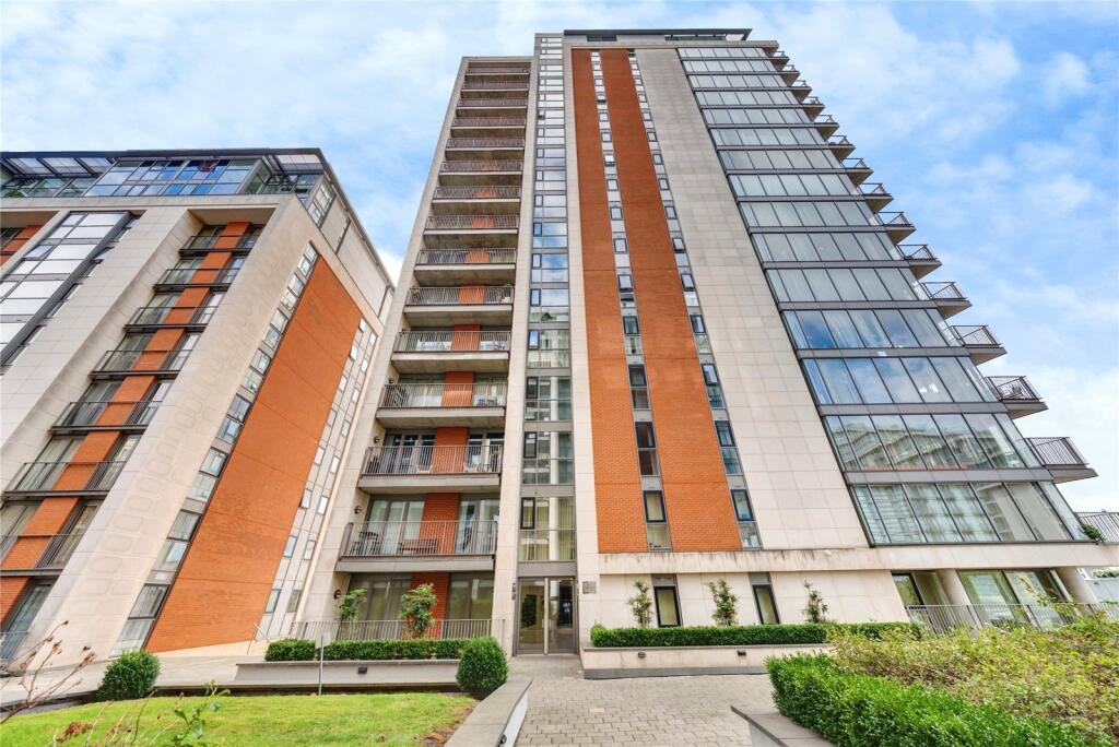Main image of property: Coral Apartments, 17 Western Gateway, E16
