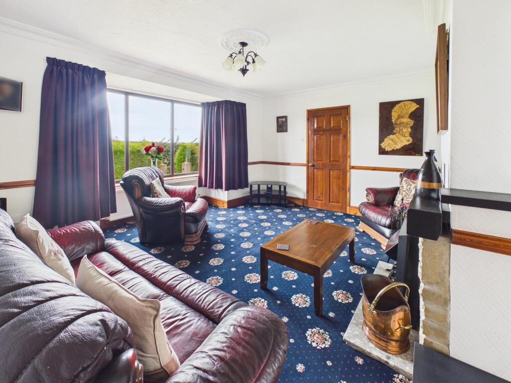 House in Taunton - View 4
