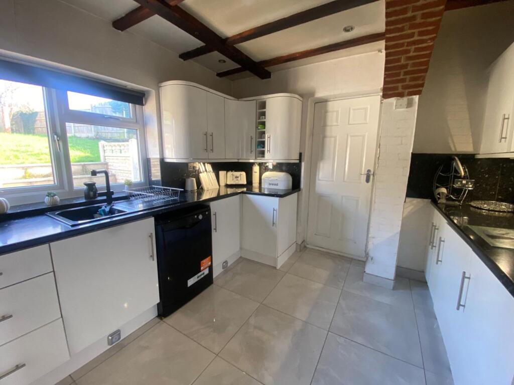 House in Wolverhampton, The Lunt - View 5