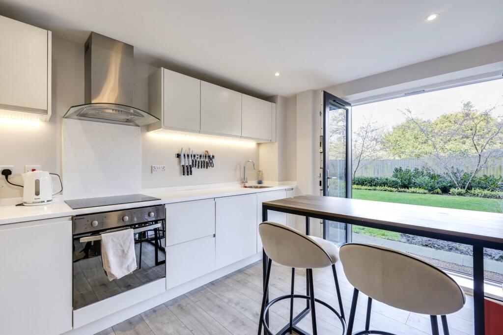 Additional image 2 of Waterside View, Harrogate Road, Bradford, West Yorkshire, BD10