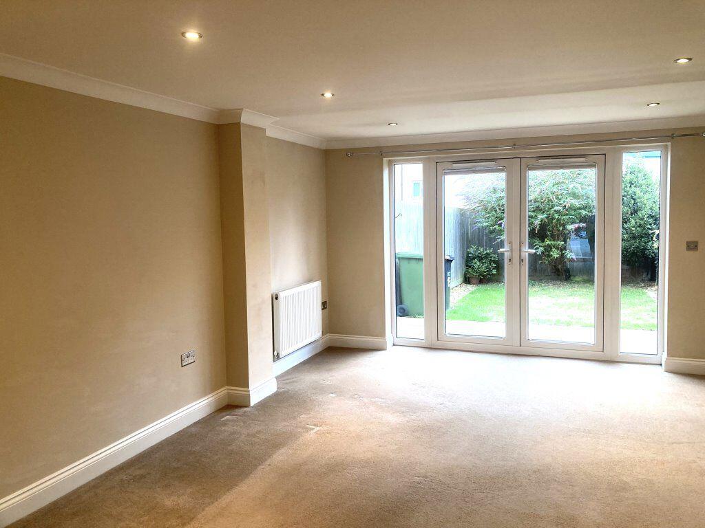 House in Wellingborough, Burrow's Bush - View 4