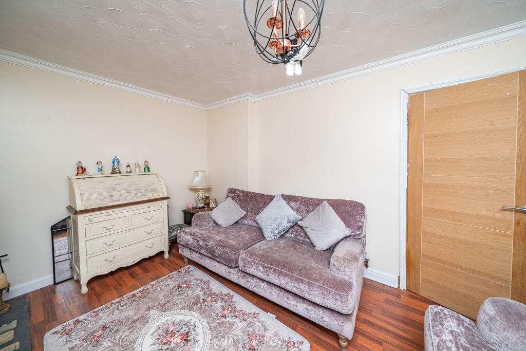 House in Dudley, Gornal Wood, Russell's Hall - View 4