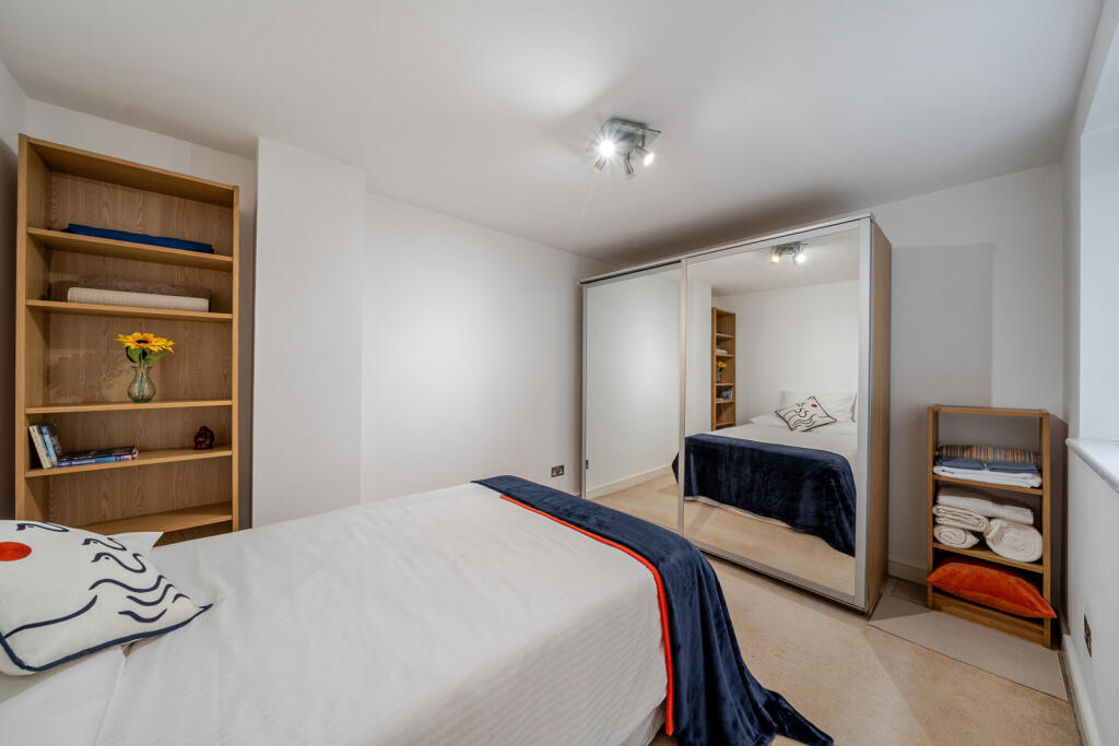 Apartment in London, South Bank, Waterloo - More