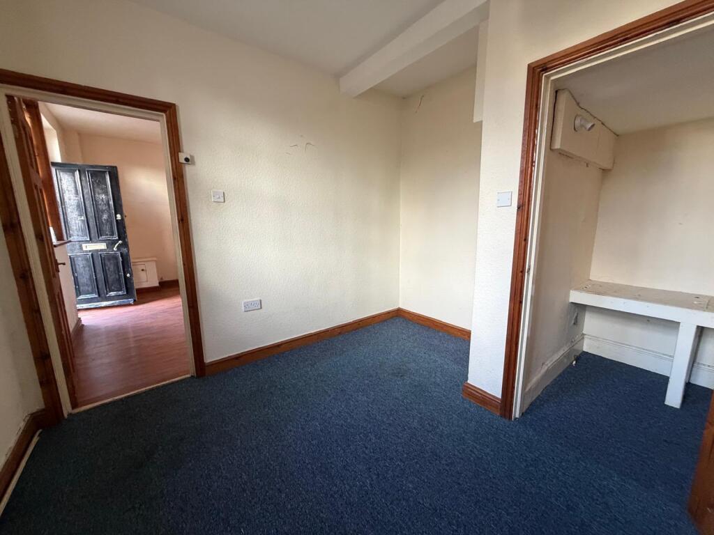Apartment in Chester - More