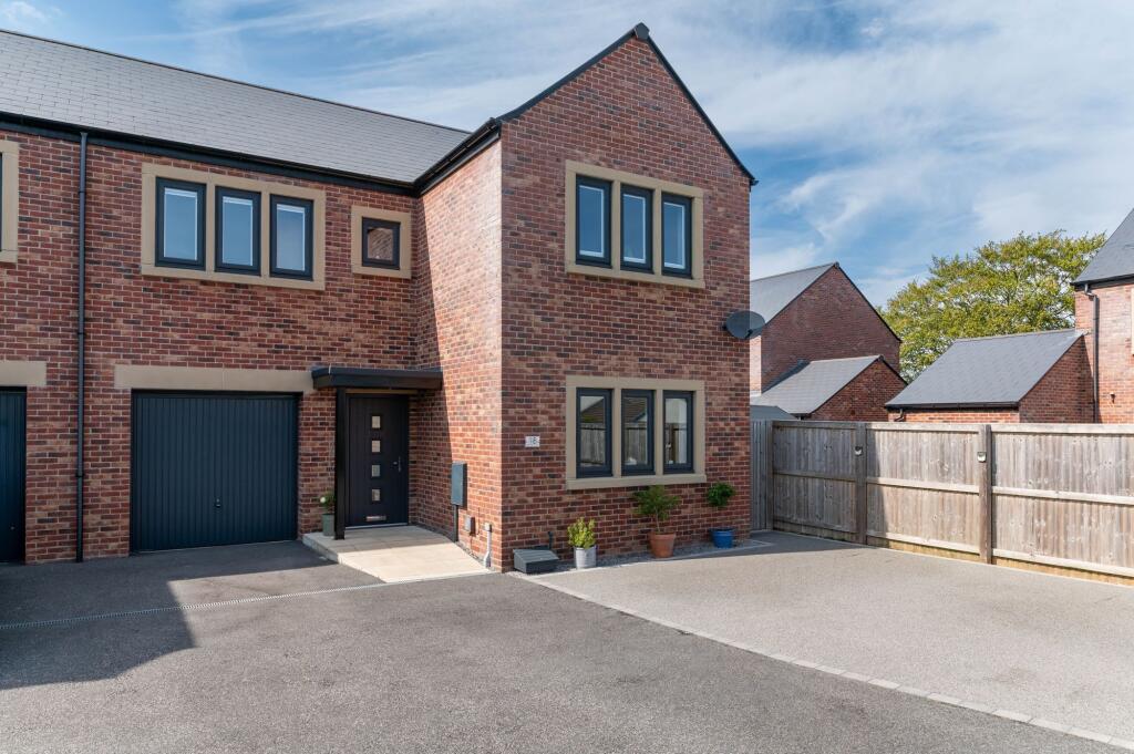 Main image of property: Reservoir View, Skelmanthorpe, HD8