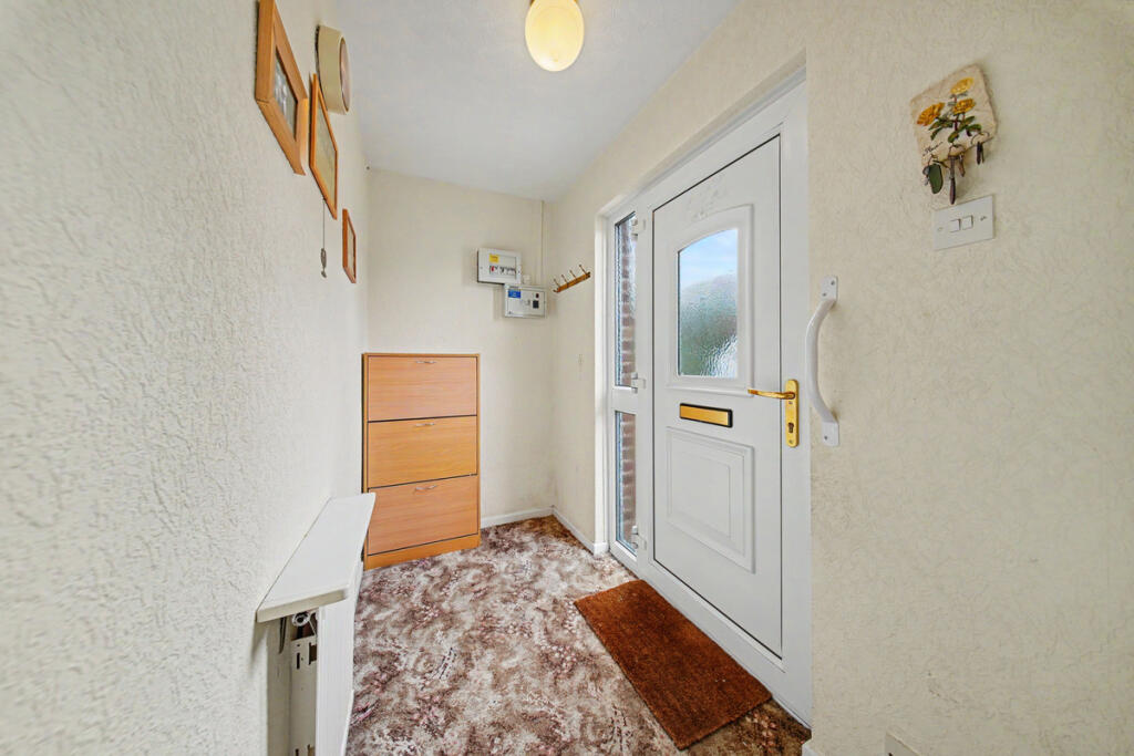 Ardsley Drive, Sheffield, S20 photo 4