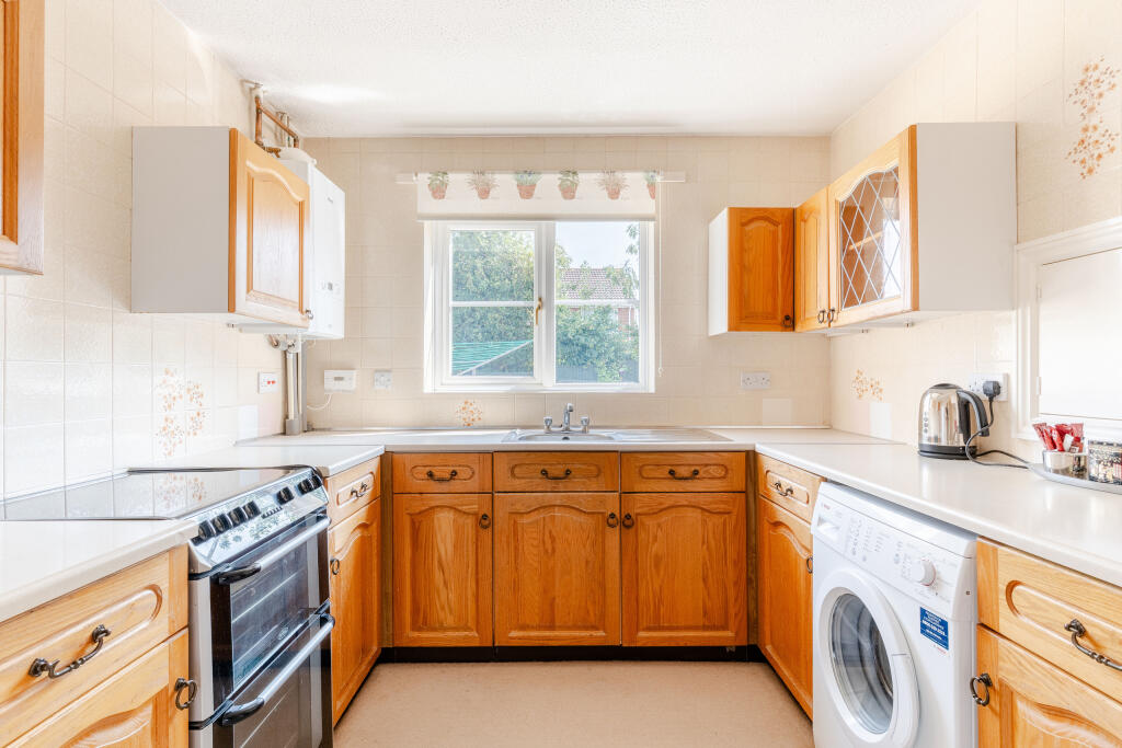 House in Bristol, Southmead - More