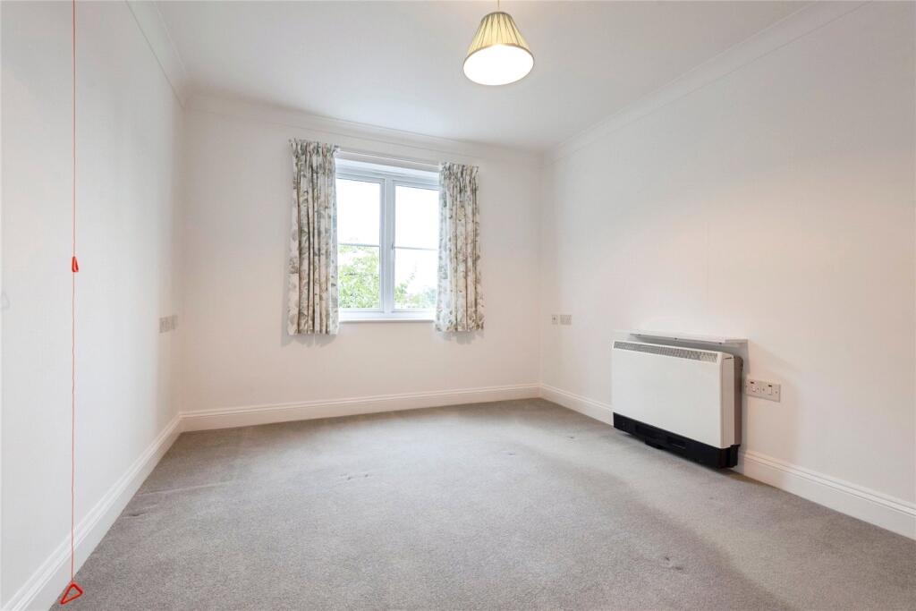 Apartment in Stevenage - View 5