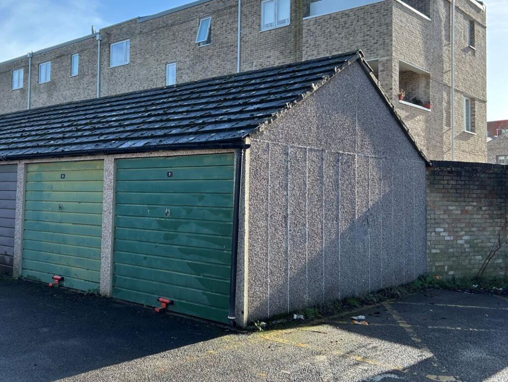 Main image of property: Garage 7, Hooper Street, Cambridge, Cambridgeshire, CB1 2NZ