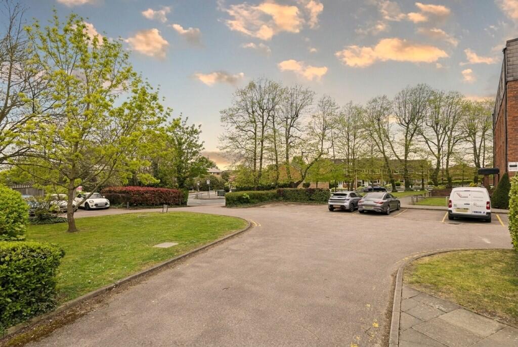 Apartment in London - View 5