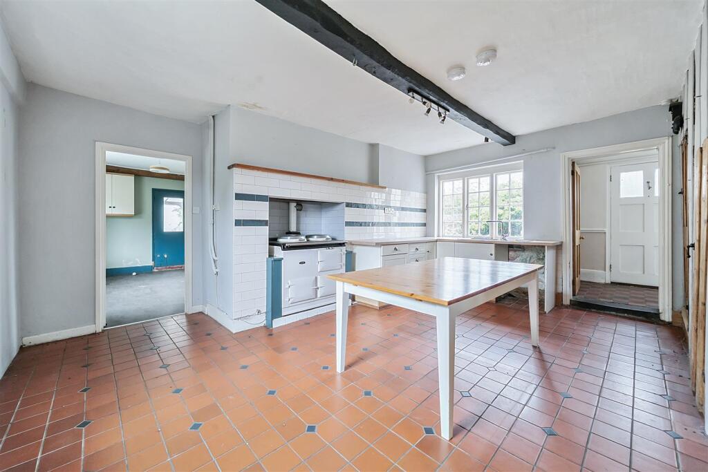 House in Salisbury - View 5