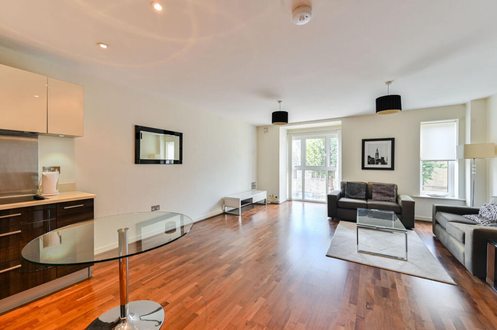 2-bed flat on The Pump House, Fulham, London, SW6, £675,000