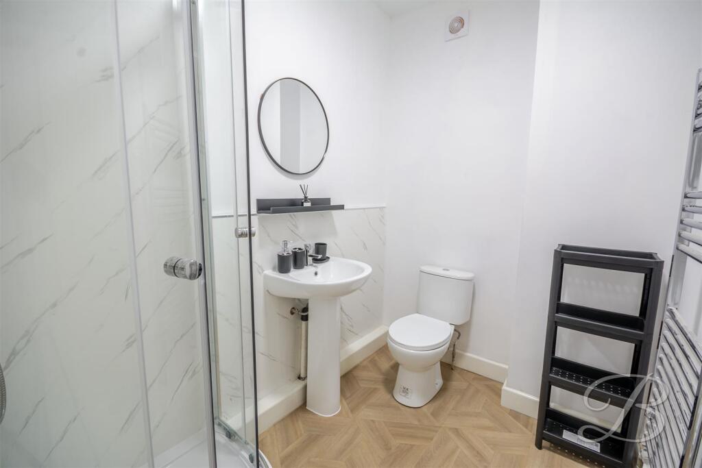 House in Nottingham - View 4
