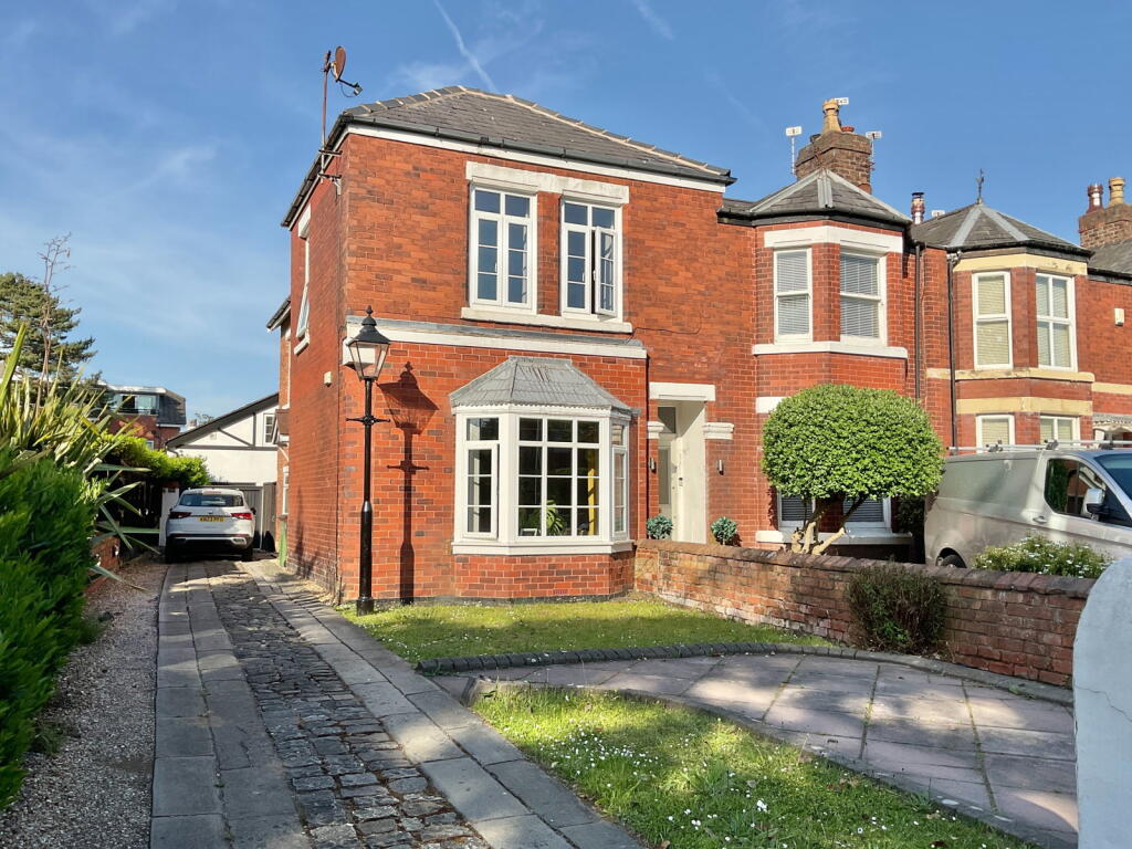 3-bed terraced on Aughton Road, Birkdale, Southport, £280,000