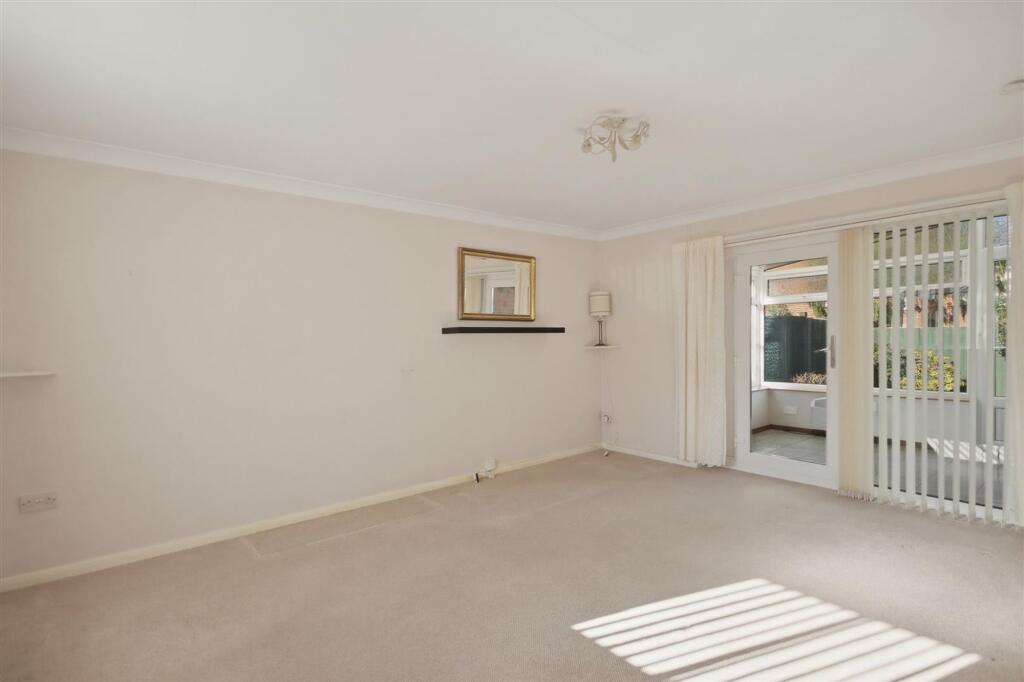 House in Sheffield - View 4