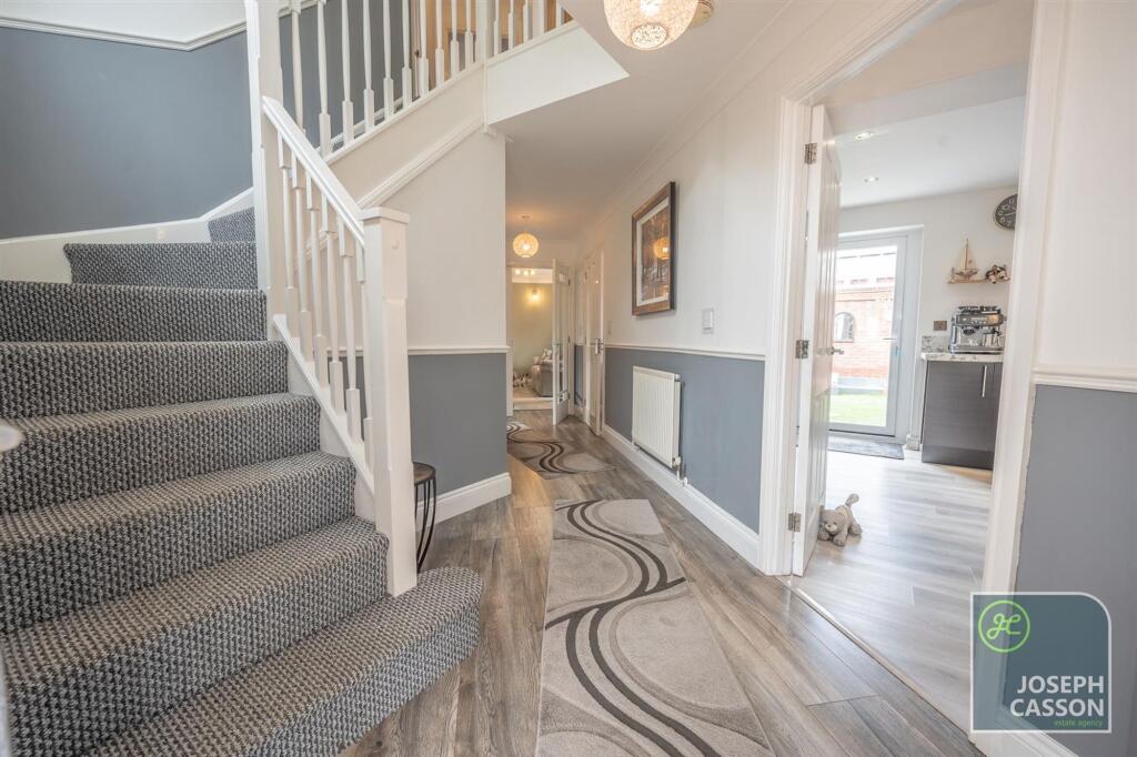 House in Taunton - View 5