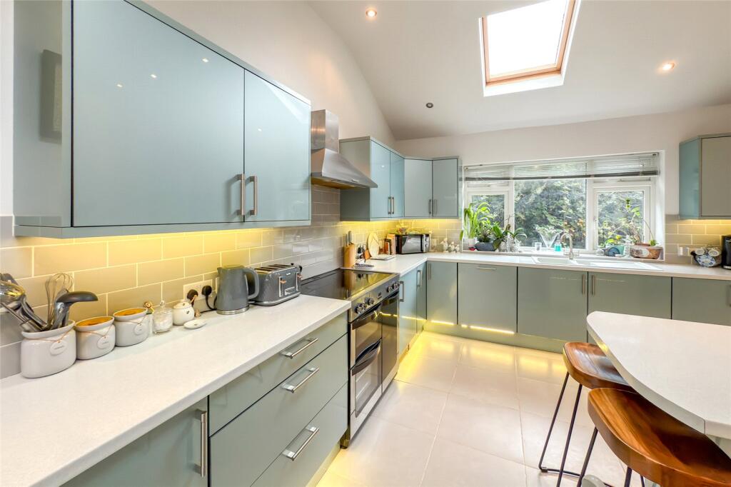 Additional image 13 of Reynolds Crescent, Sandridge, St. Albans, Hertfordshire, AL4