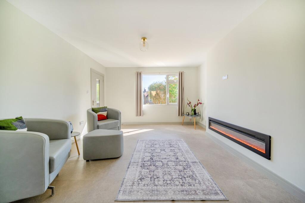 House in Southampton - View 5