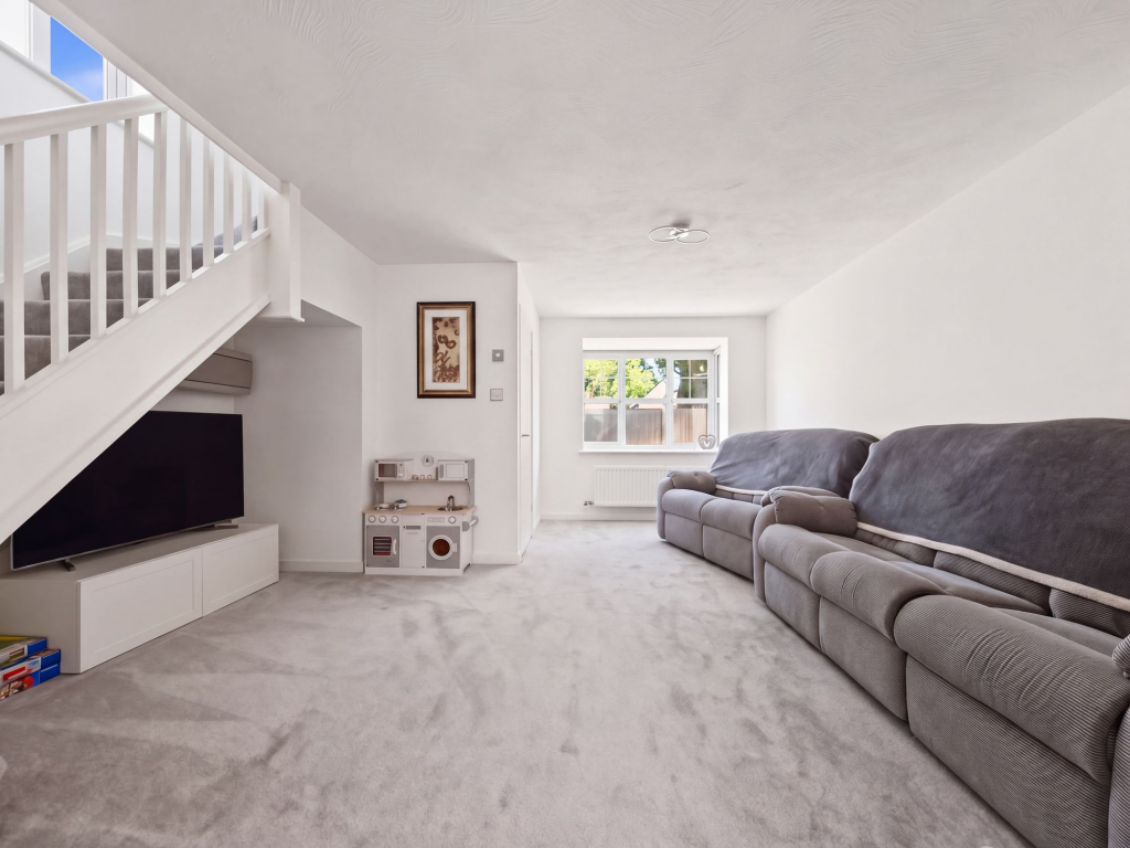 Brunswick Place, Rayleigh, SS6 photo 4