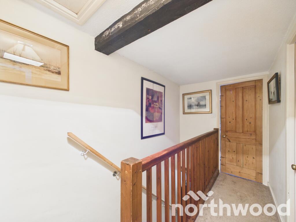 House in Tonbridge - More